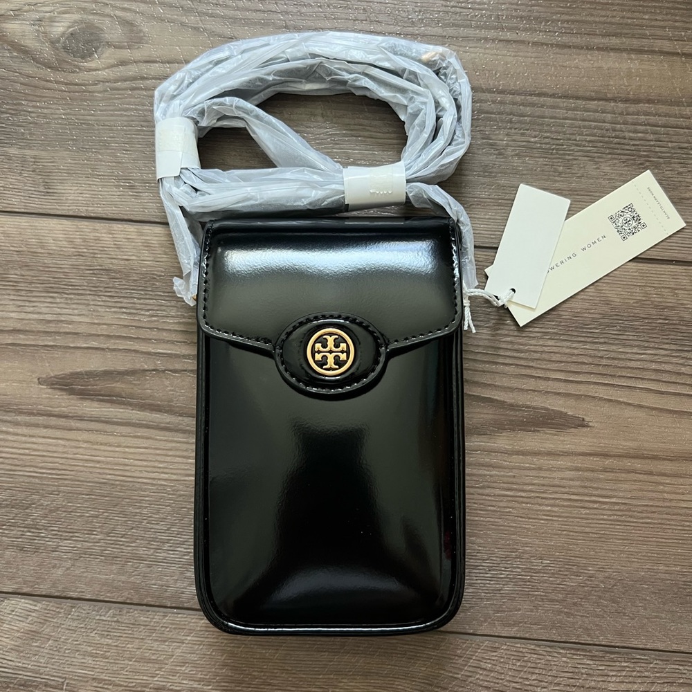 NWT Tory Burch Robinson Spazzolato Phone Crossbody Black Patent Leather